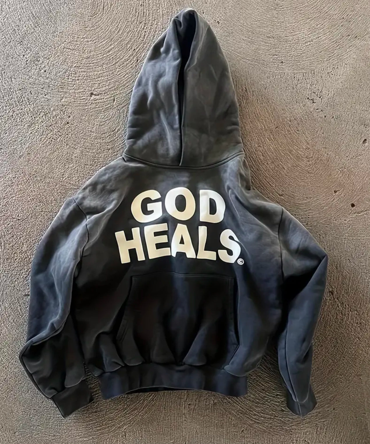 God Heals" Inspirational Print Hoodie - Casual Zip-Up Long Sleeve Jacket with Kangaroo Pocket, Cozy Polyester Blend, Machine Washable.