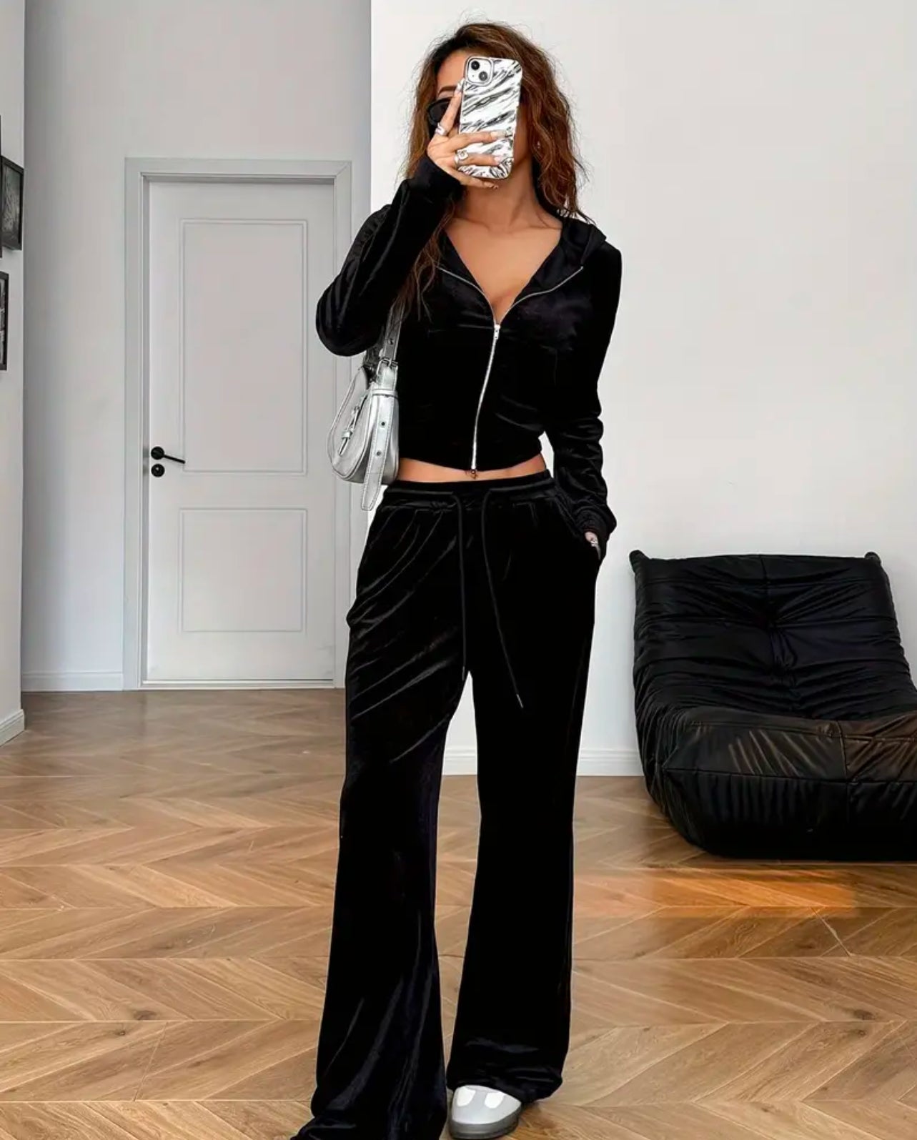 Autumn and Winter Black Rhinestone Decorated Hooded Zipper Top and Pocket Pants Women’s Casual Sports Suit